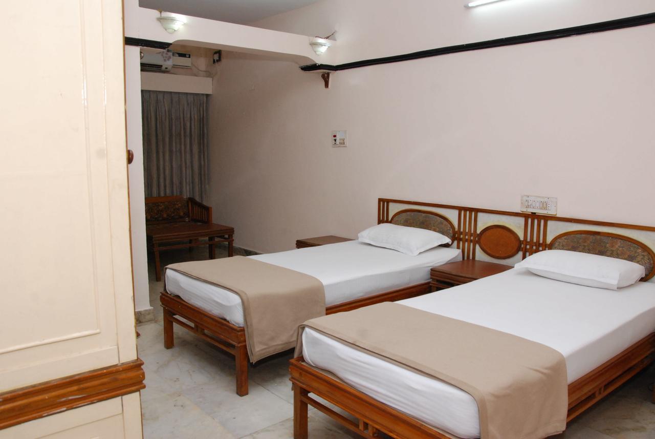 Amogha International Hotel Chitradurga Extérieur photo