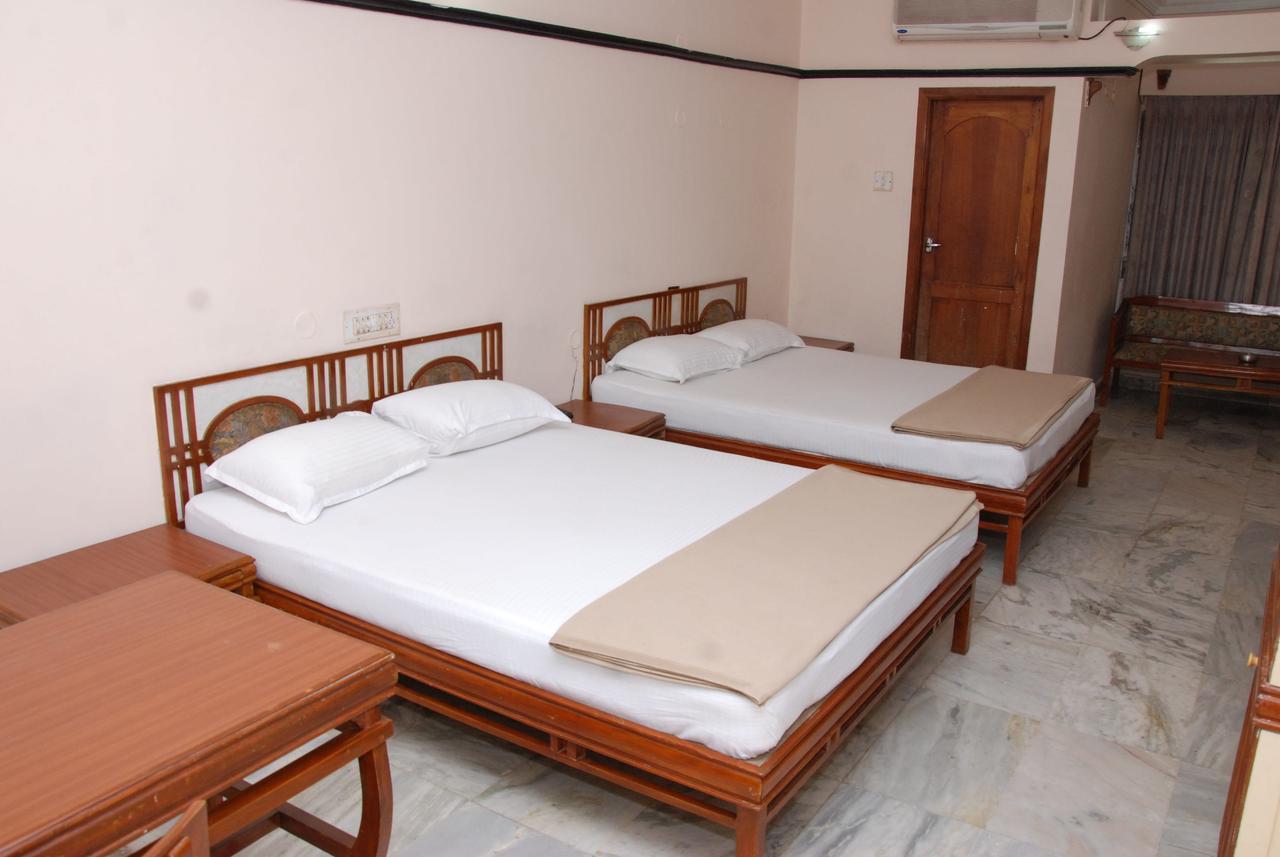 Amogha International Hotel Chitradurga Extérieur photo